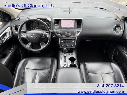 Used 2018 Nissan Pathfinder SL image 19
