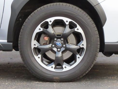 Used 2023 Subaru Crosstrek 2.0i Premium AWD/4WD image 12