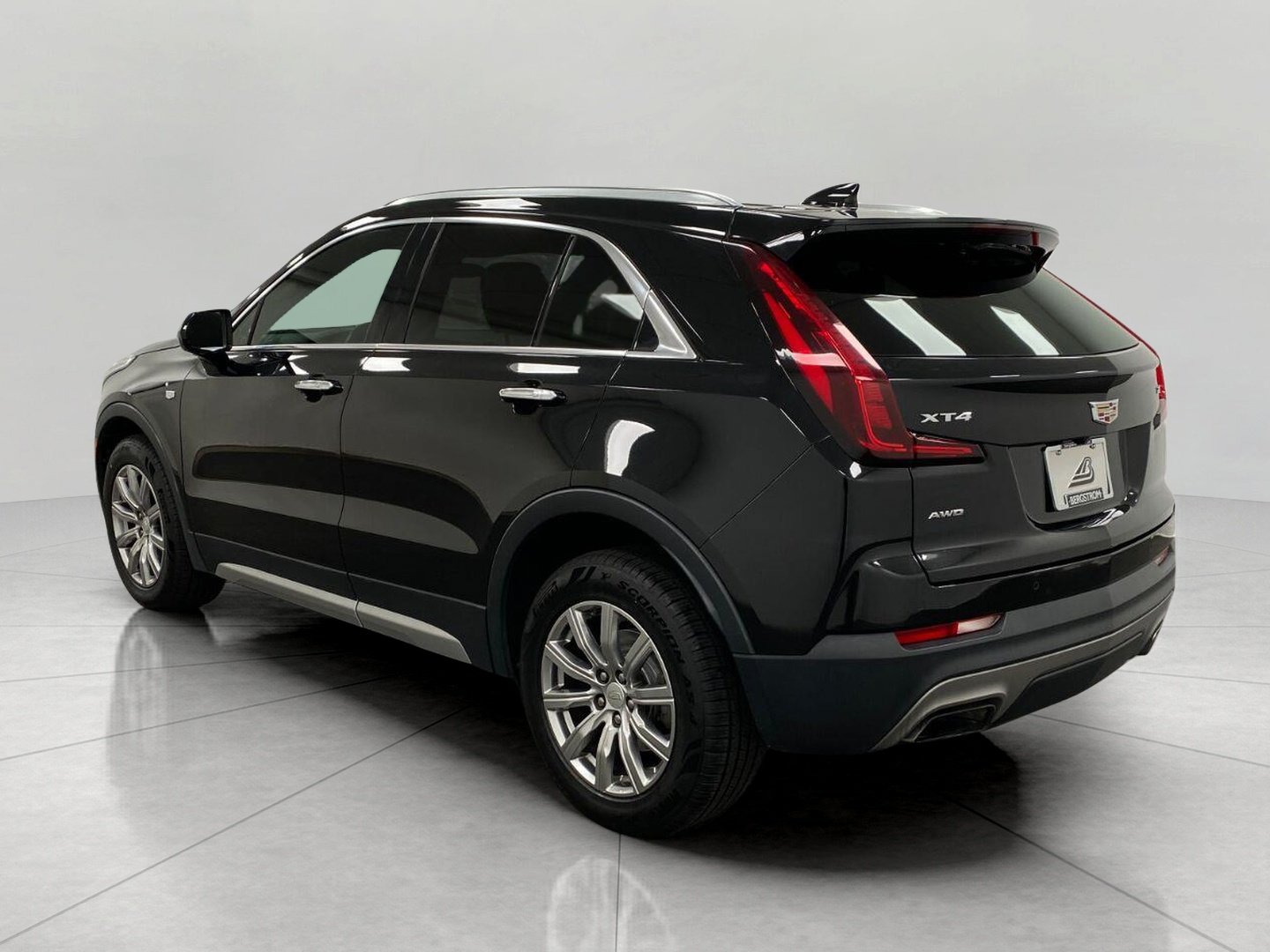 Used 2019 Cadillac XT4 Premium Luxury AWD/4WD image 7