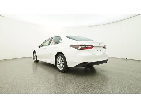 Used 2023 Toyota Camry LE image 22