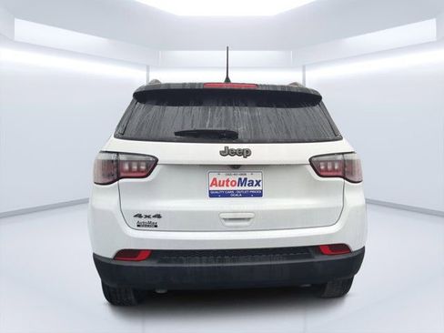 Used 2024 Jeep Compass Latitude w/ Altitude Special Edition image 4