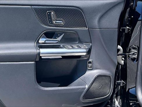 Certified 2025 Mercedes-Benz GLA 250 image 22