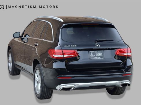Used 2017 Mercedes-Benz GLC 300 image 7