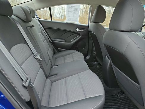 Used 2017 Kia Forte LX w/ LX Popular Package image 32