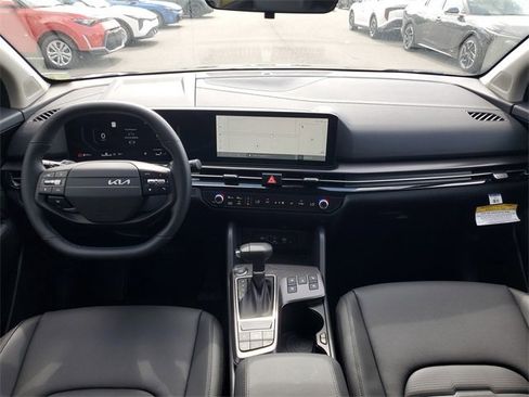 New 2026 Kia Sportage SX image 22