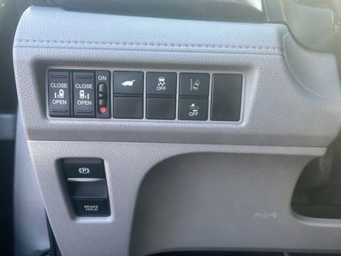 Used 2020 Honda Odyssey EX-L image 17