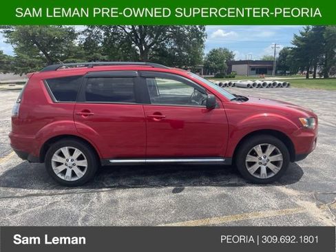 Used 2013 Mitsubishi Outlander SE AWD/4WD image 4