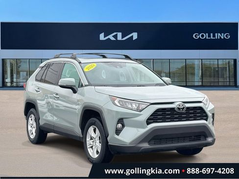 Used 2020 Toyota RAV4 XLE w/ Convenience Package image 1