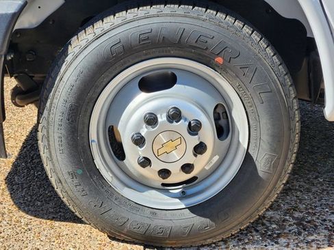 New 2025 Chevrolet Express 3500 w/ Power Convenience Package RWD image 30