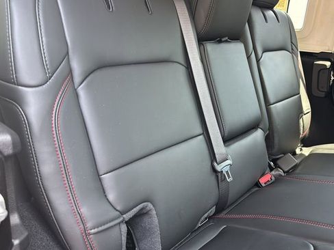 Used 2024 Jeep Wrangler Unlimited Rubicon w/ Technology Group image 41