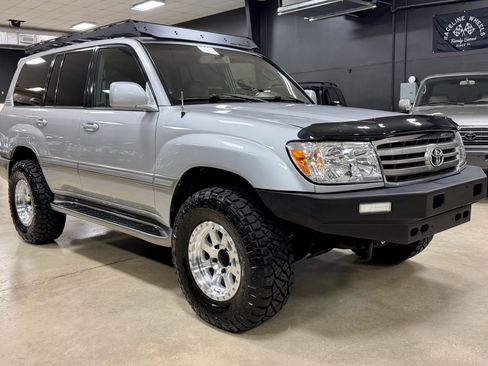 Used 2006 Toyota Land Cruiser AWD/4WD image 6