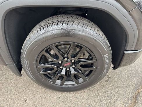 Used 2022 GMC Sierra 1500 Elevation image 39