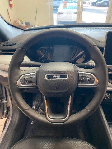 Used 2023 Jeep Compass Limited AWD/4WD image 19