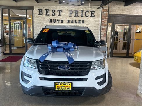Used 2017 Ford Explorer 4WD Police Interceptor image 3
