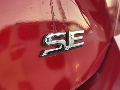 Certified 2025 Toyota Camry SE image 10