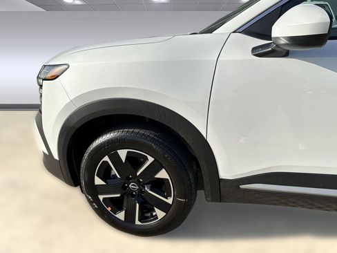 New 2025 Nissan Kicks SV w/ SV Premium Package image 25