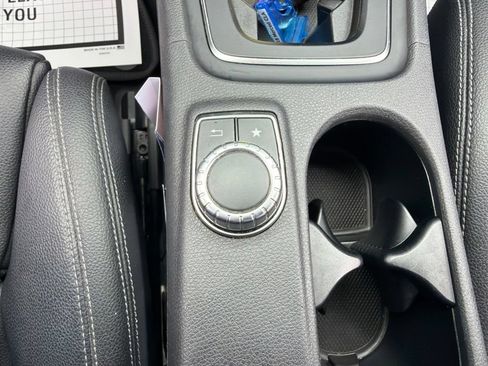 Used 2018 Mercedes-Benz CLA 250 image 33