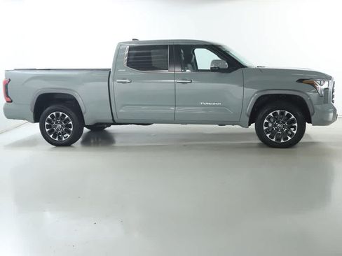Used 2024 Toyota Tundra Limited AWD/4WD image 11