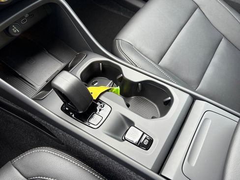 New 2026 Volvo XC40 B5 Core w/ Protection Package Premier image 13