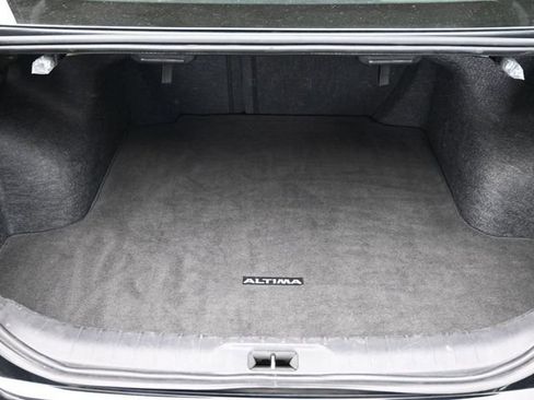 Used 2024 Nissan Altima 2.5 SV image 29