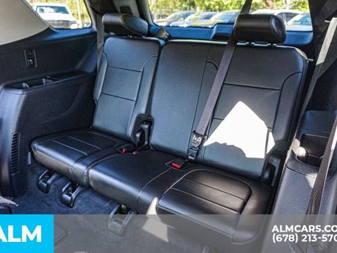Used 2021 Chevrolet Traverse RS w/ LPO, Floor Liner Package image 23