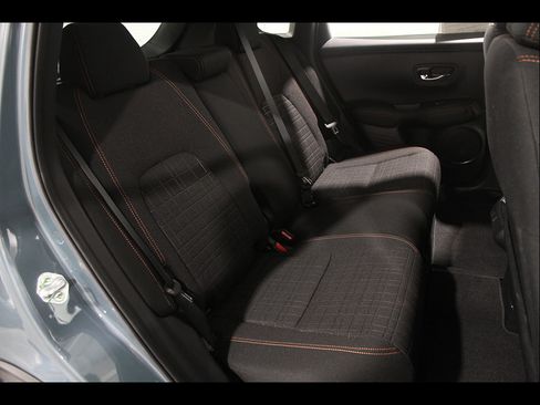 Used 2024 Honda HR-V Sport image 16