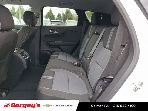 New 2025 Chevrolet Blazer LT w/ Convenience Package image 7
