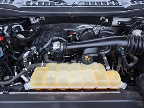 Used 2018 Ford F150 XLT w/ Equipment Group 302A Luxury image 38