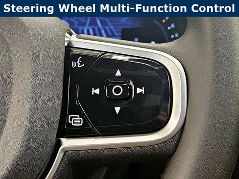 New 2026 Volvo XC60 B5 Plus w/ Protection Package Premier AWD/4WD image 39