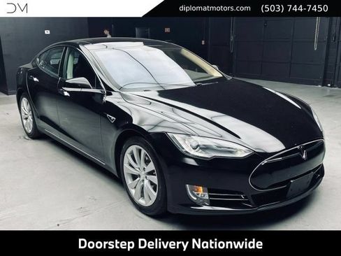 Used 2014 Tesla Model S RWD image 9