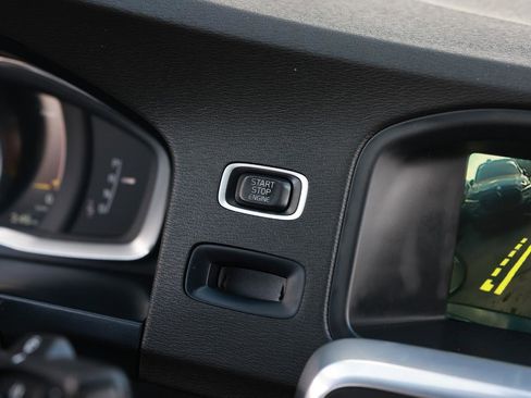 Used 2016 Volvo S60 T5 Premier image 27