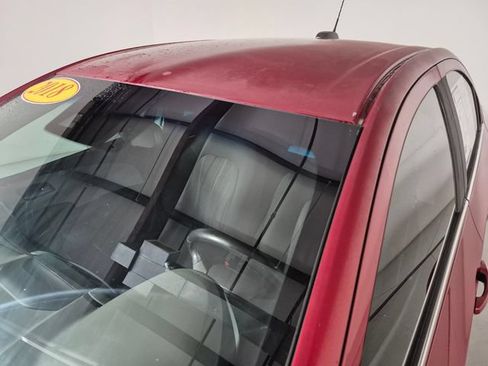 Used 2018 Chevrolet Sonic LT w/ Convenience Package FWD image 9