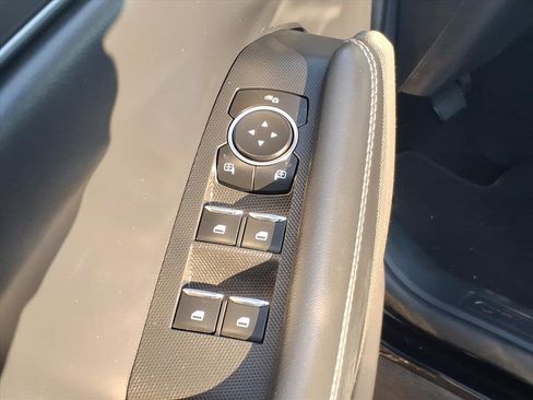 Used 2023 Ford Mustang Mach-E Select image 21