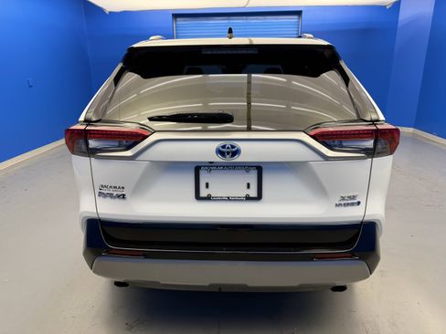 Used 2022 Toyota RAV4 XSE w/ XSE Grade Weather Package image 6