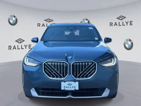 Used 2025 BMW X3 xDrive30i w/ Premium Package AWD/4WD image 2