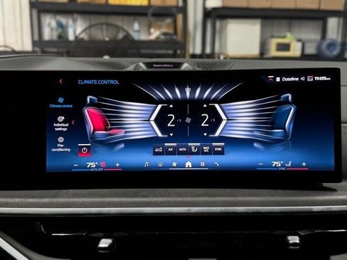 Certified 2024 BMW X7 M60i w/ Executive Package image 41