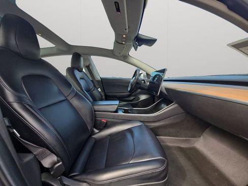 Used 2018 Tesla Model 3 Long Range RWD image 14