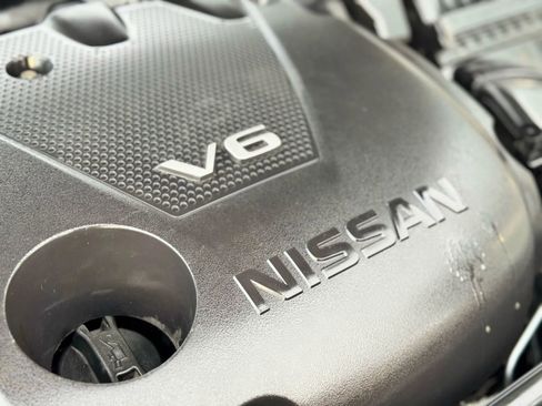 Used 2018 Nissan Maxima Platinum image 31