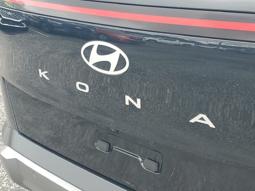 Used 2024 Hyundai Kona Limited FWD image 30
