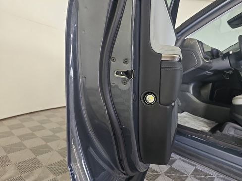 Used 2025 Rivian R1T Adventure image 30