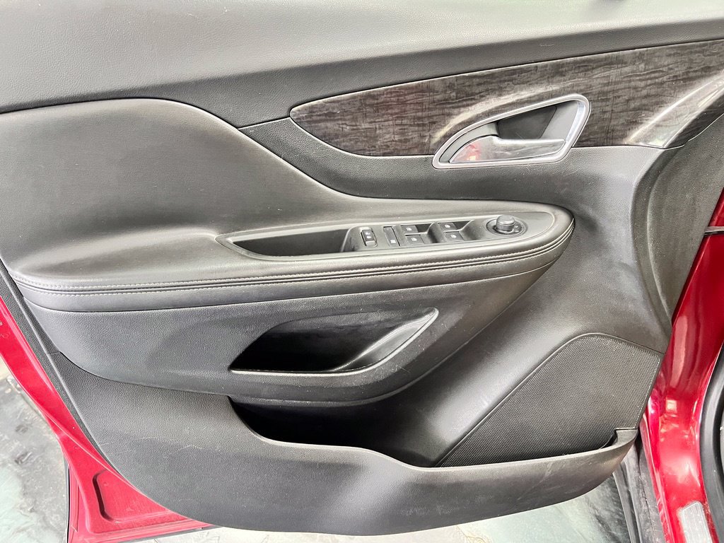 Used 2013 Buick Encore FWD image 17