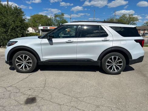 Used 2026 Ford Explorer ST-Line AWD/4WD image 8