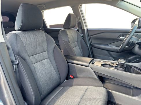 Used 2024 Nissan Rogue SV FWD image 29