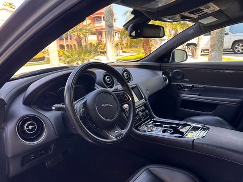 Used 2014 Jaguar XJ R LWB RWD image 14