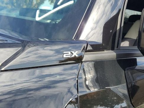 New 2026 GMC Hummer EV SUV AWD/4WD image 9