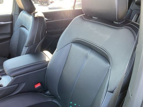 New 2025 Jeep Grand Cherokee L Limited image 12