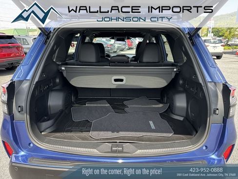 Used 2025 Subaru Forester Touring AWD/4WD image 44