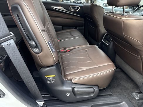 Used 2018 INFINITI QX60 FWD w/ Premium Plus Package image 16