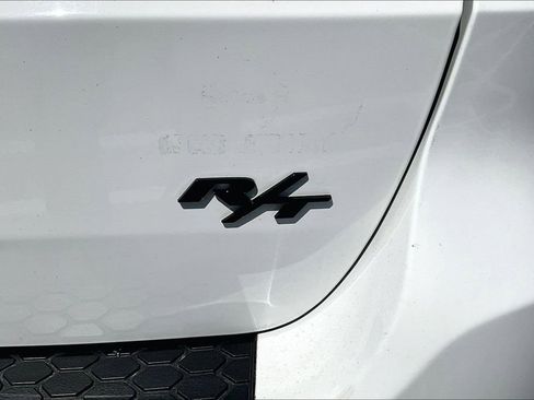 Used 2021 Dodge Durango R/T w/ Blacktop Package AWD/4WD image 21
