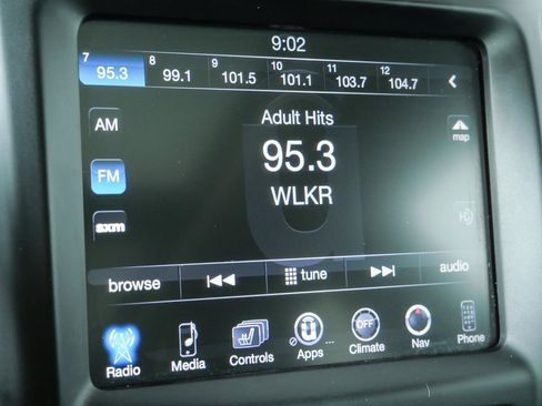 Used 2016 Jeep Cherokee Limited AWD/4WD image 13